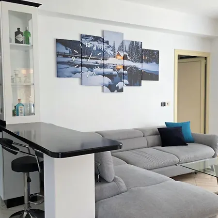 1 By Ceni 公寓 爱尔巴桑