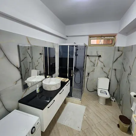 1 By Ceni Apartment Elbasan